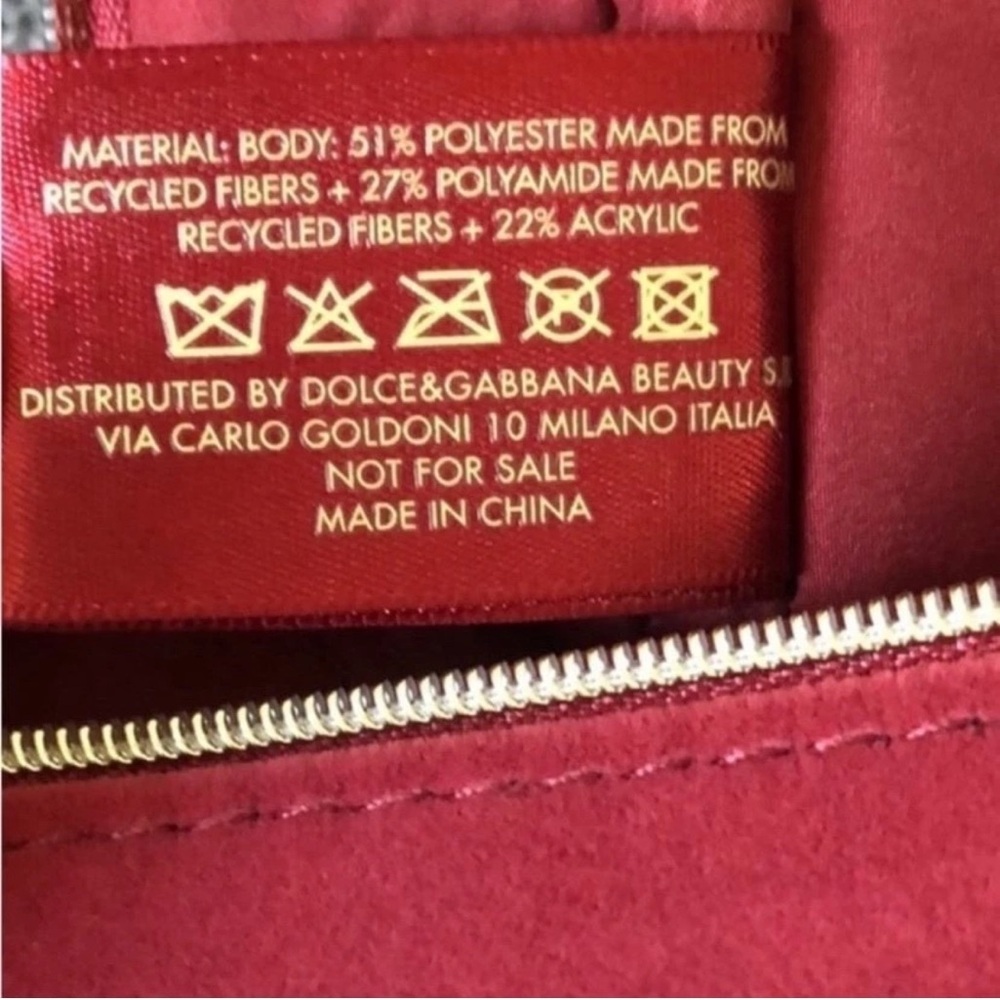 Dolce & Gabbana Rich Red Toiletry Bag - Picture 7 of 7